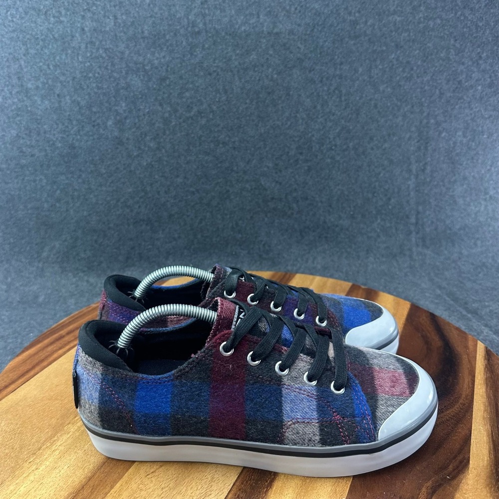 Keen Plaid Low-Top Sneakers in Blue, Purple, and Gray